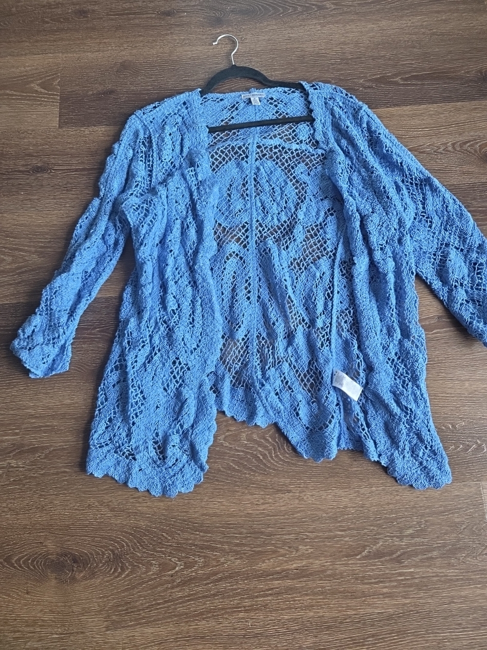 ~Size Medium ~ NINA LEONARD Women’s Blue Crocheted Sweater Knit